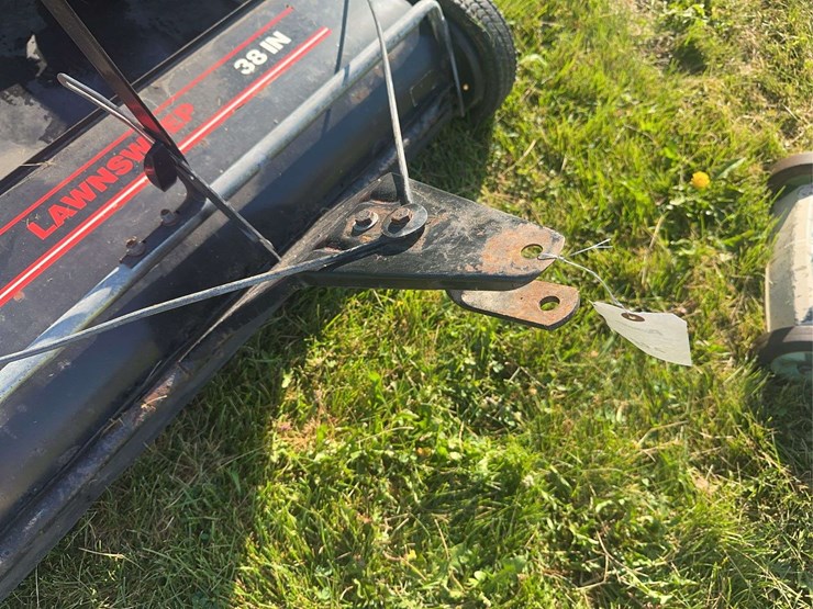 agri-fab-lawn-sweep-image-5