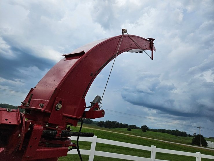 new-holland-900-image-37