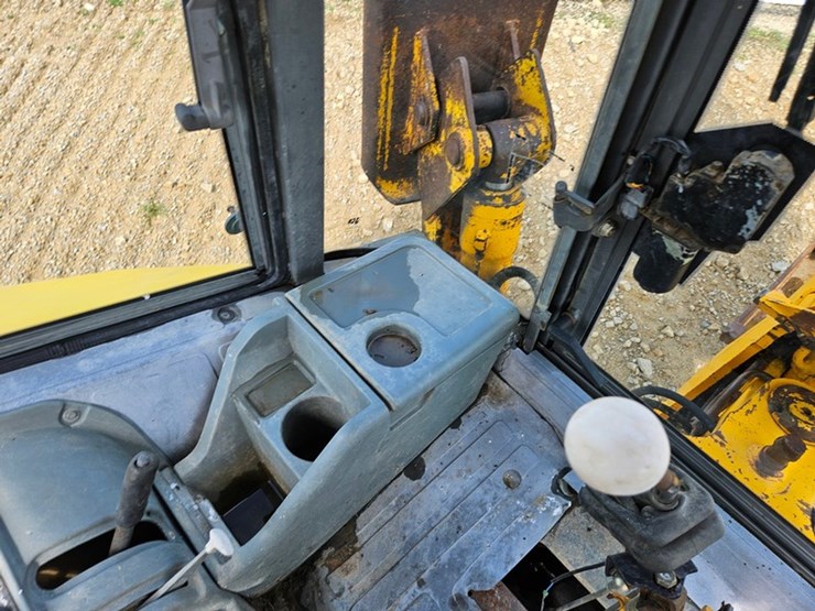 jcb-214s-image-43