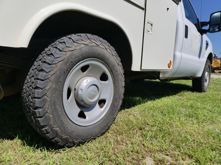 2008-ford-f250-xl-image-6