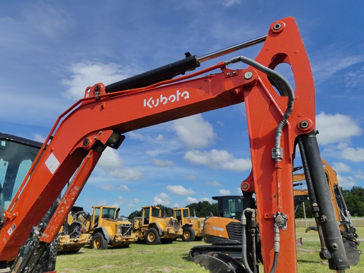2024-kubota-kx040-4-image-7