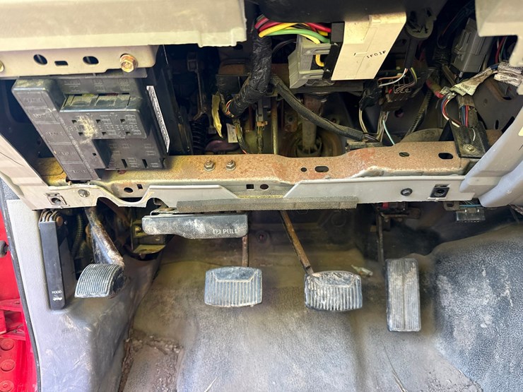 2001-ford-f350-image-34