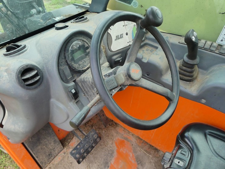 2019-jlg-g5-18a-image-14