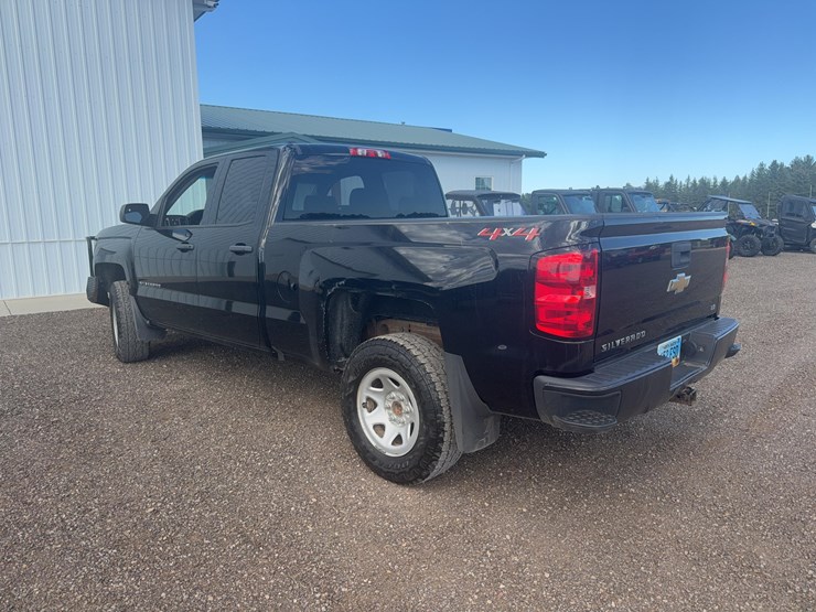 2019-chevrolet-1500-image-2
