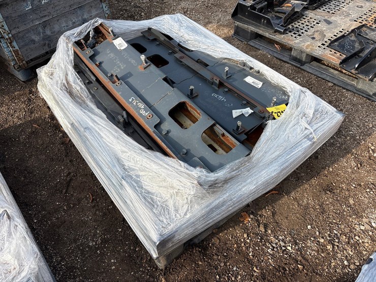#2712-•-left-hand-screed-plate-extension-image-1