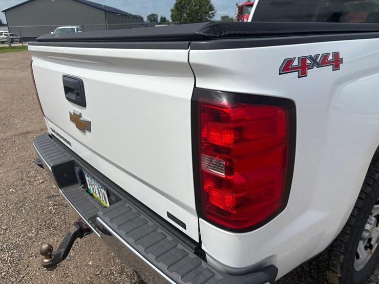 2014-chevrolet-1500-image-31