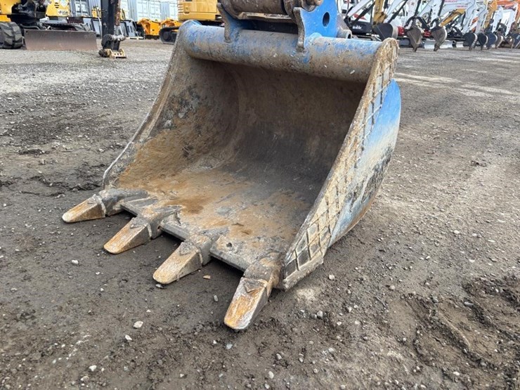 deere-27d-image-13