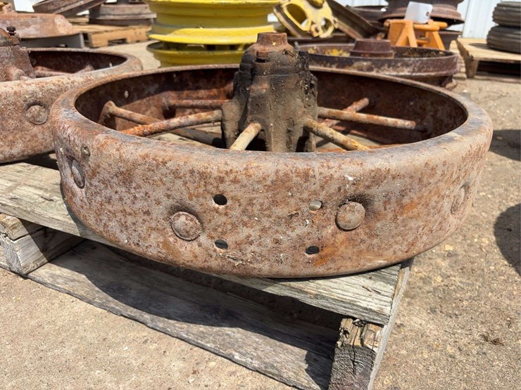 john-deere-24-image-4