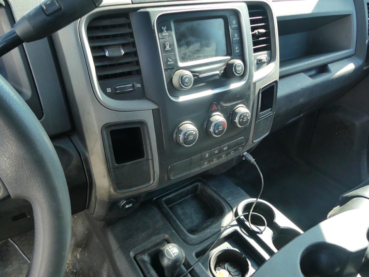 2014-dodge-ram-5500-image-15