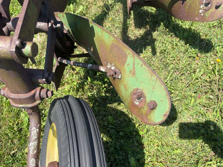 john-deere-14-image-12