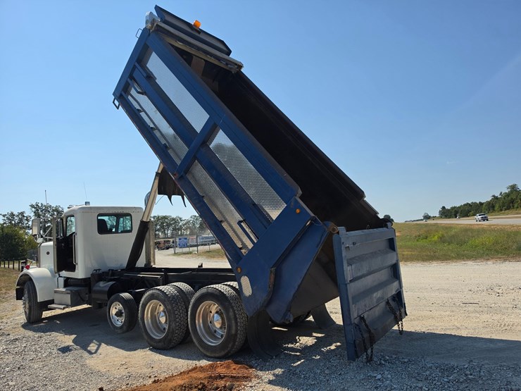 1985-peterbilt-359-image-14