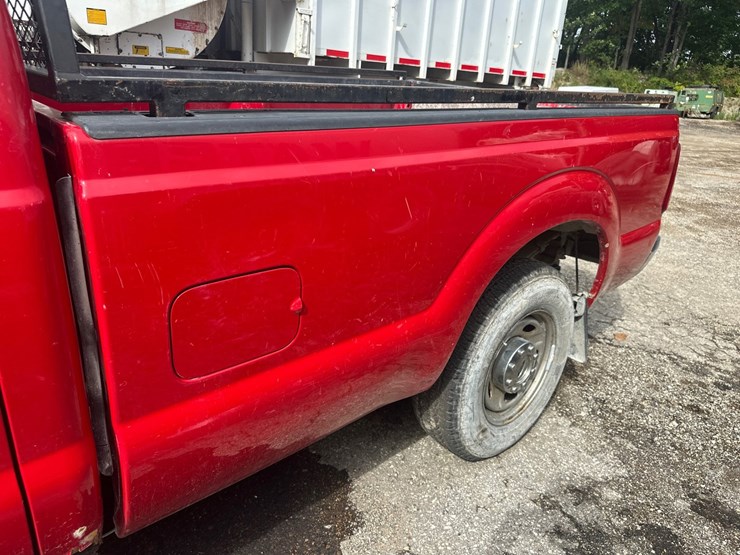 2011-ford-f250-image-13