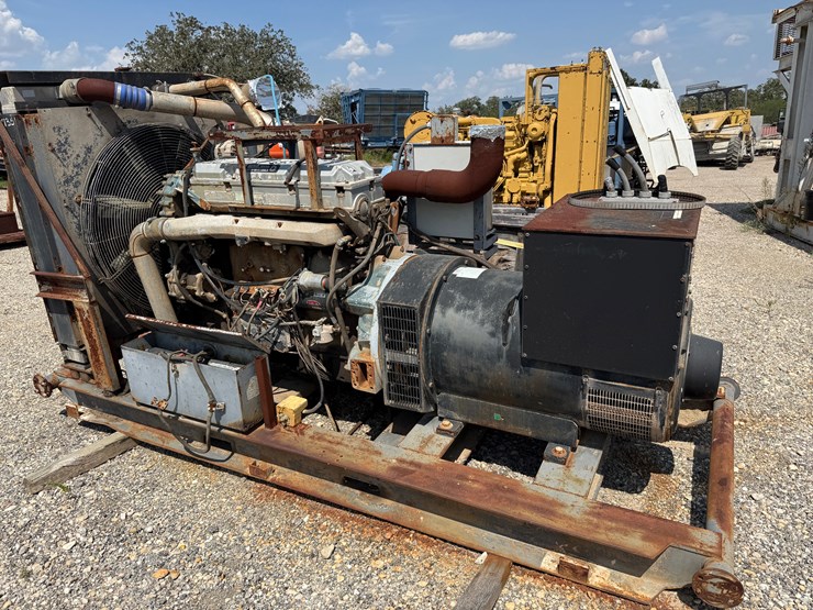 detroit-series-60-w/-generator,-skidded-image-2