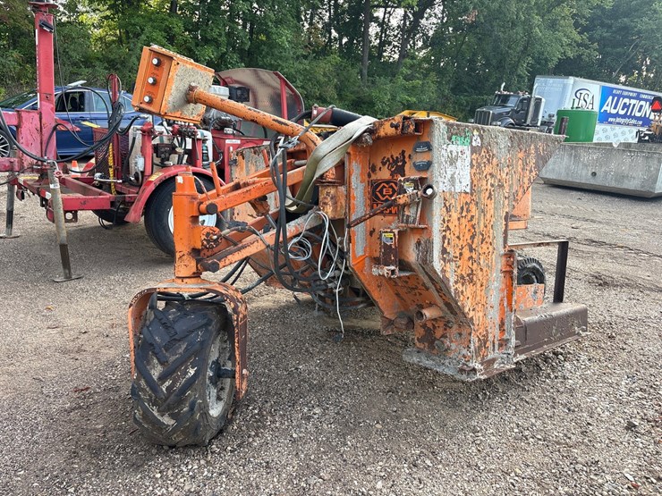 #2718-•-mbw-cg100-curb-machine-image-3