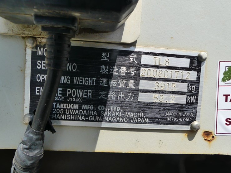2015-takeuchi-tl8-image-21