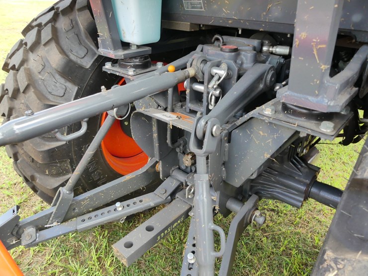 kubota-lx2620-image-7