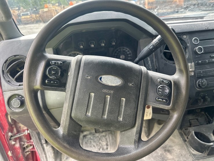 2011-ford-f250-image-27
