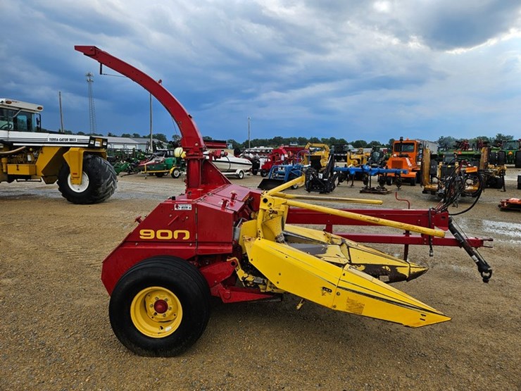 new-holland-900-image-6