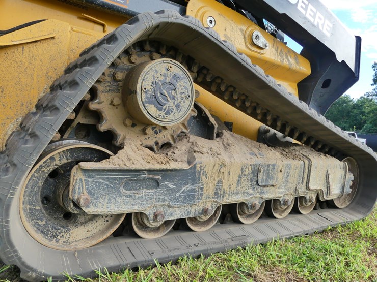 2023-deere-331g-image-6