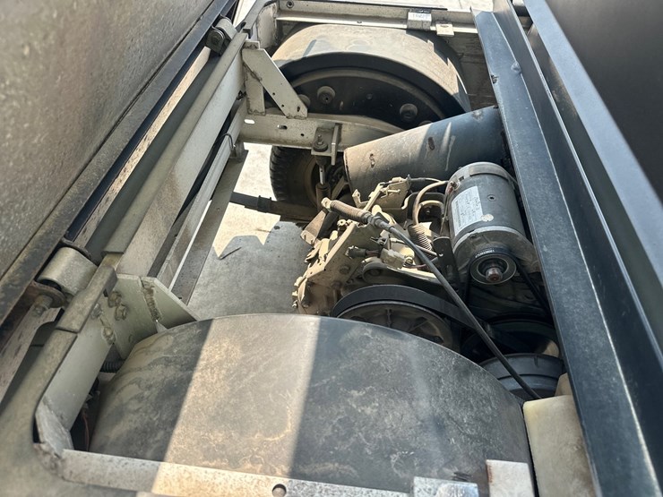 club-car-carryall-300-image-22