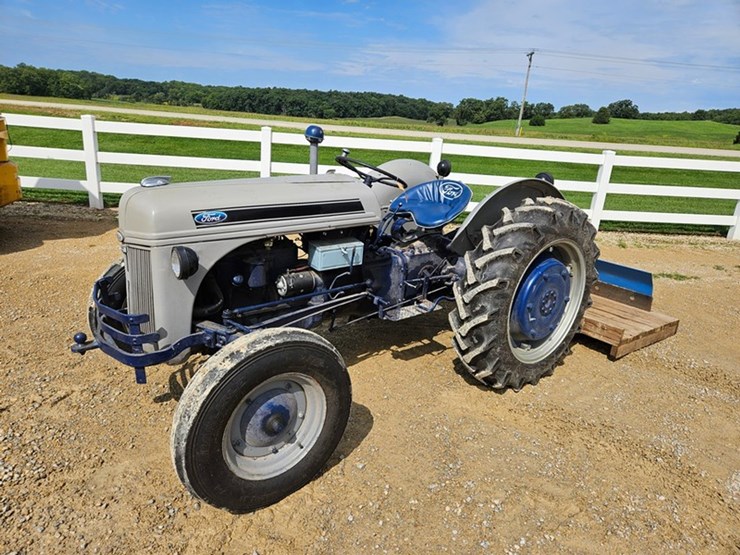 ford-8n-image-1