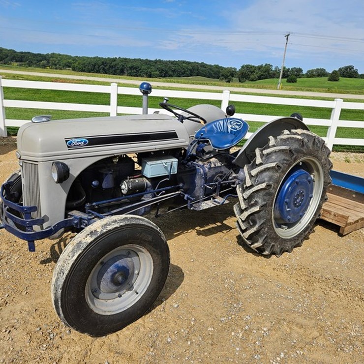 FORD 8N