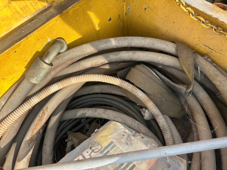 caterpillar-330-image-4