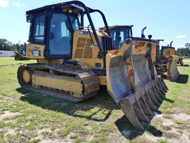caterpillar-d5k2-lgp-image-2