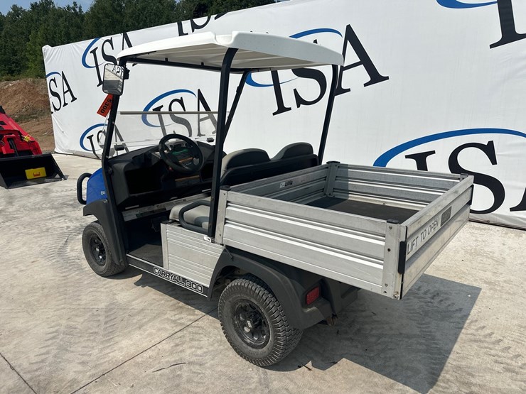club-car-carryall-300-image-3
