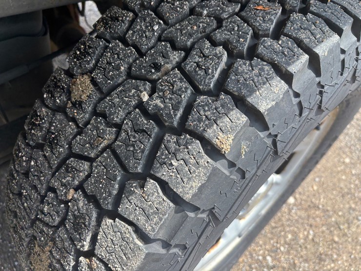 2014-chevrolet-1500-image-96