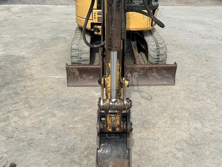 2015-caterpillar-303e-cr-image-12