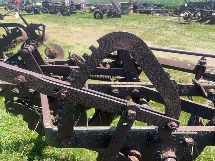 john-deere-14-image-33