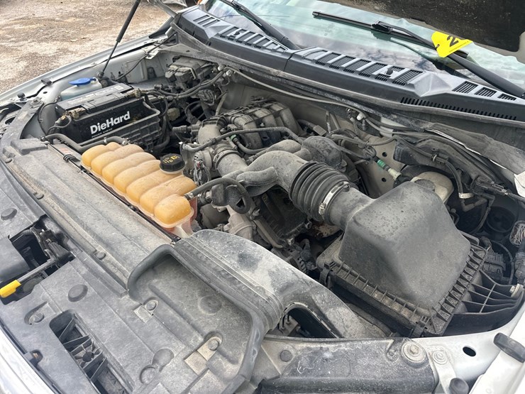 2015-ford-f150-xlt-image-37