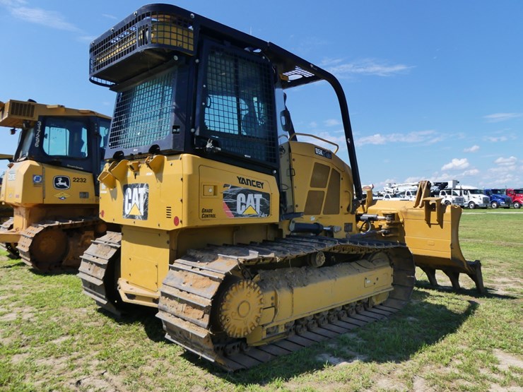 caterpillar-d5k2-lgp-image-3