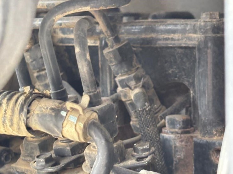 2016-deere-17g-image-44