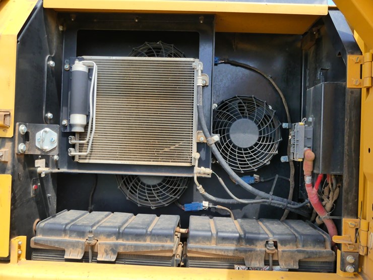 2023-deere-350p-image-14