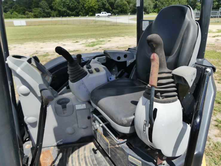 deere-35g-image-12