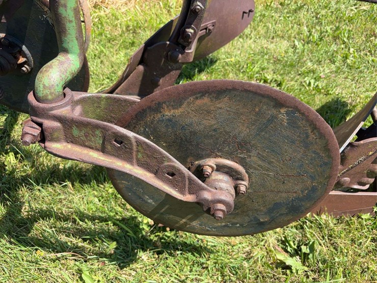 john-deere-16-image-14