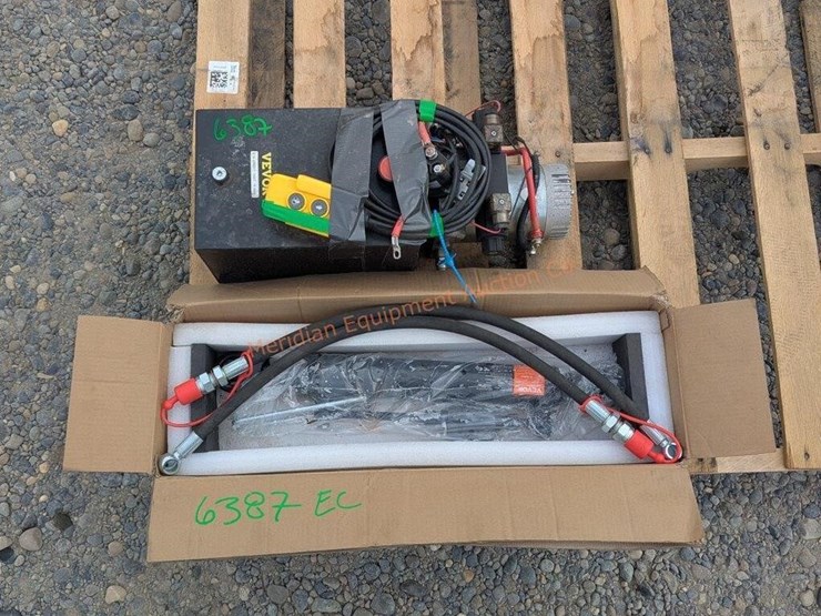 vevor-hydrualic-pump-&-tank-image-1
