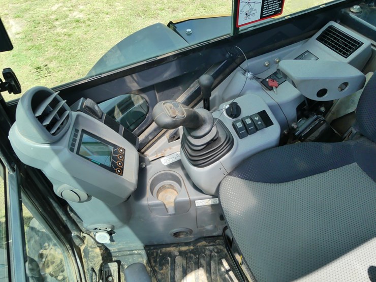 2023-deere-35p-image-13
