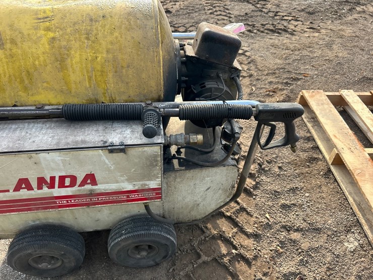 #2696-•-landa-hot-pressure-washer-image-5