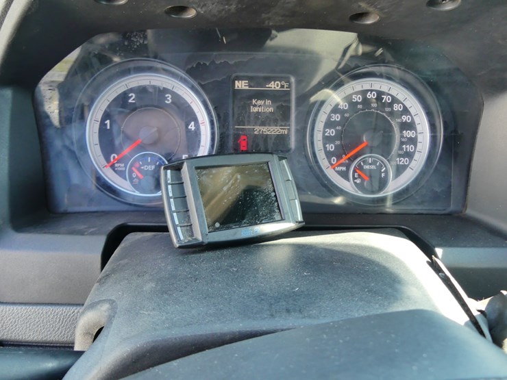 2014-dodge-ram-5500-image-16