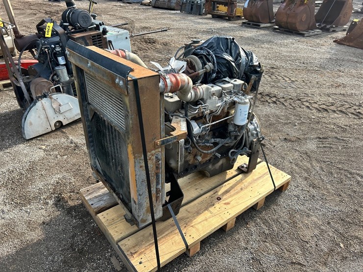 #2700-•-5.9l-cummins-turbo-diesel-engine-image-3