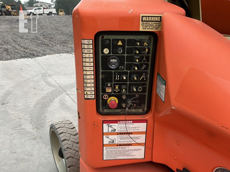 2007-jlg-e400ajpn-image-11