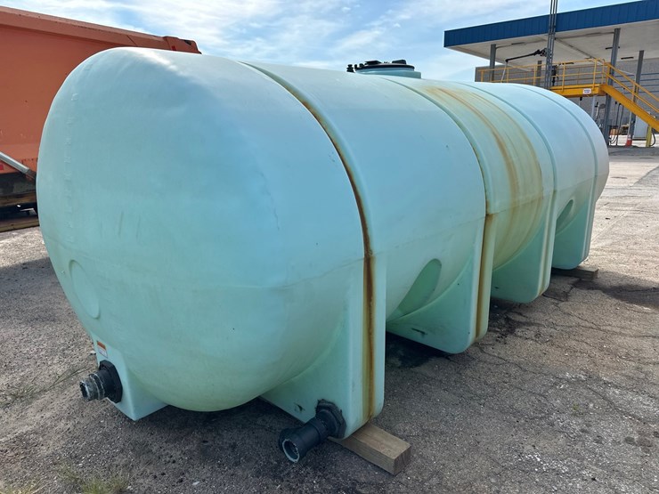 #2853-•-4000gal-brine-tank-image-3
