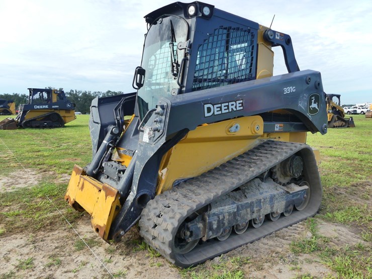 2023-deere-331g-image-2