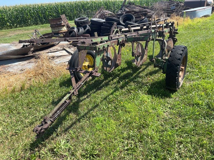john-deere-14-image-1