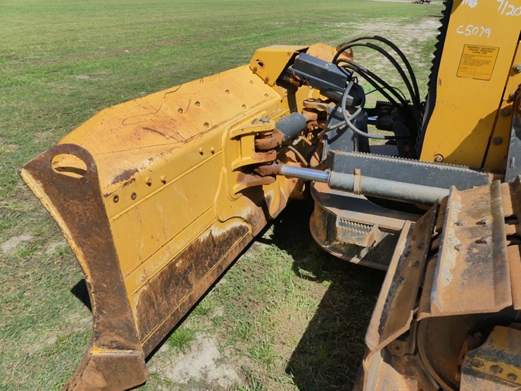 2018-deere-700k-lgp-image-8
