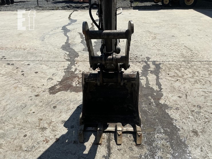 2015-bobcat-e32-image-11