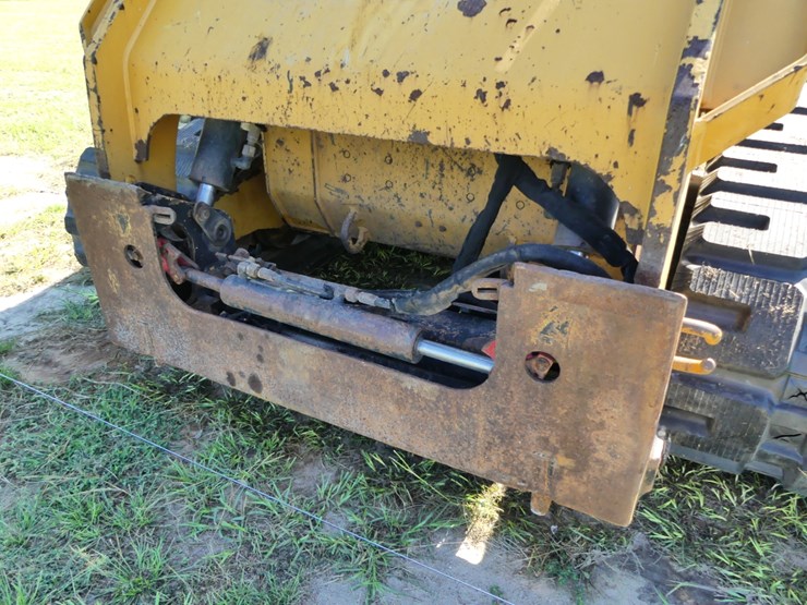 2022-caterpillar-299d3-image-11